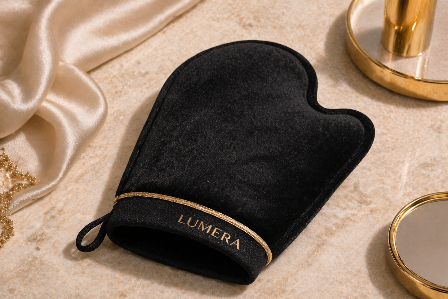 LUMERA Luxury Tanning Mitt