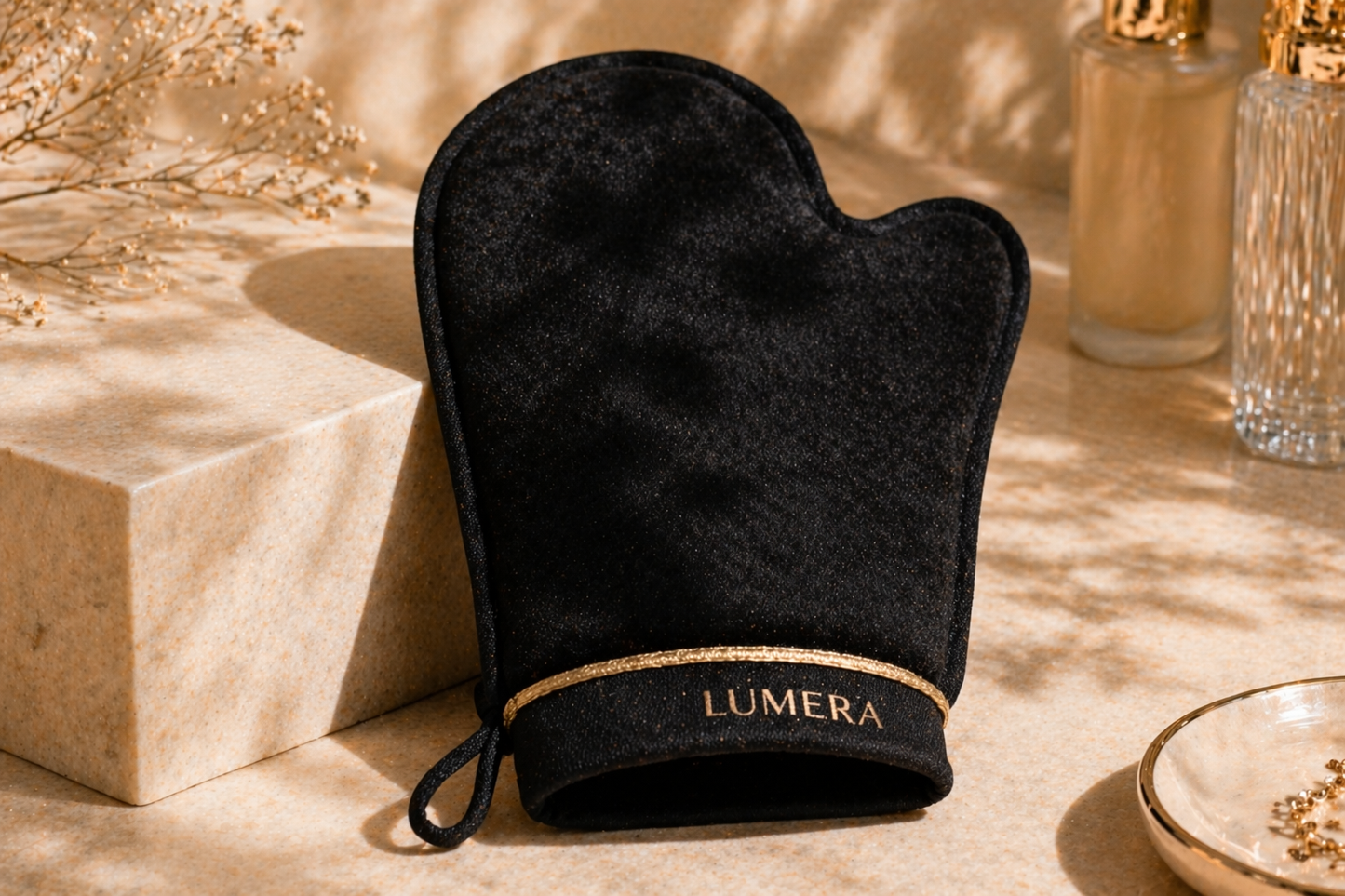 LUMERA Luxury Tanning Mitt